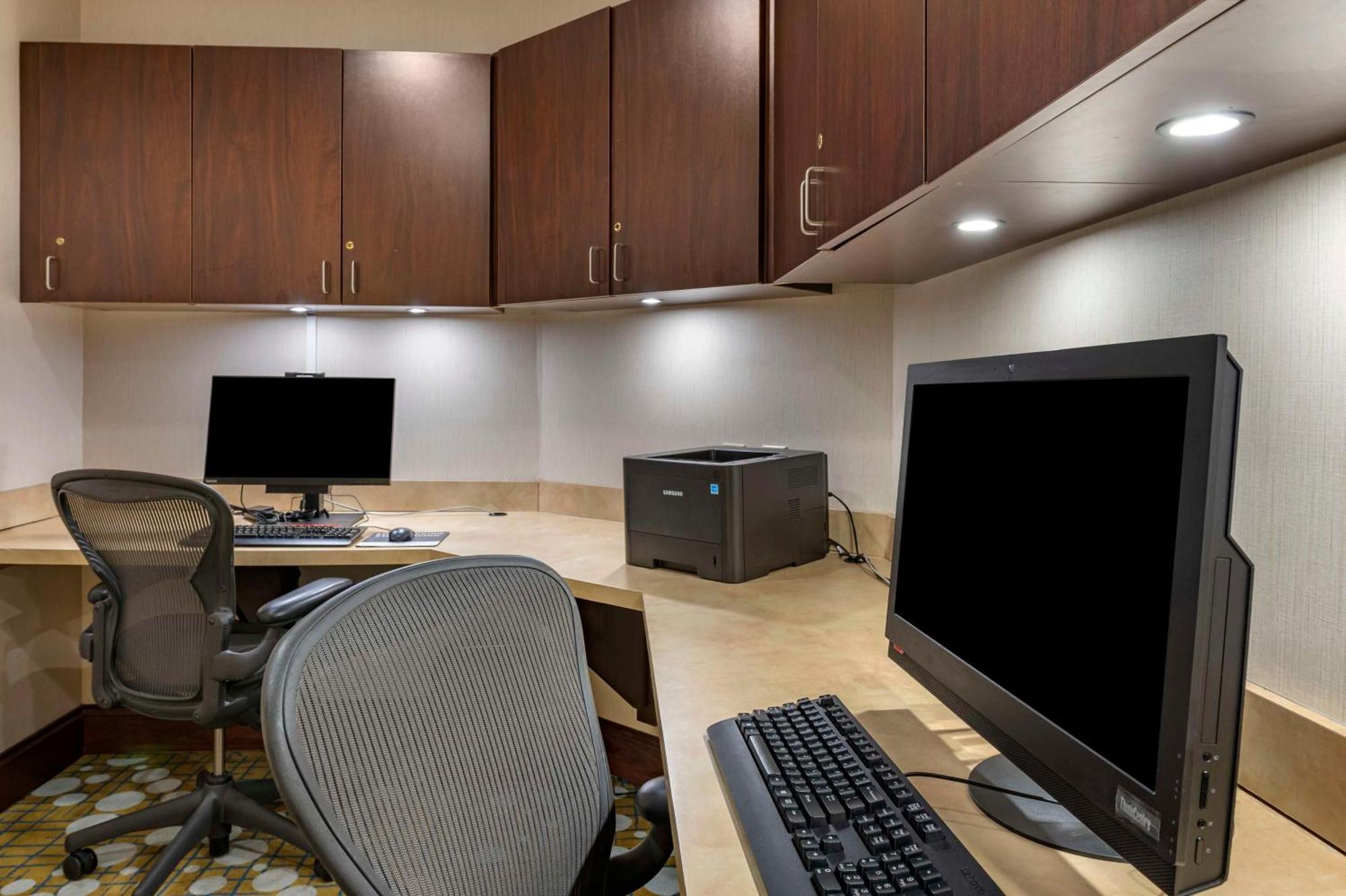Hampton Inn Greenfield Buitenkant foto
